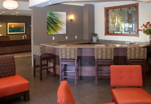 фото отеля Fairfield Inn & Suites Downtown Historic Main Street