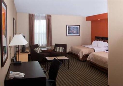 фото отеля Fairfield Inn & Suites Downtown Historic Main Street
