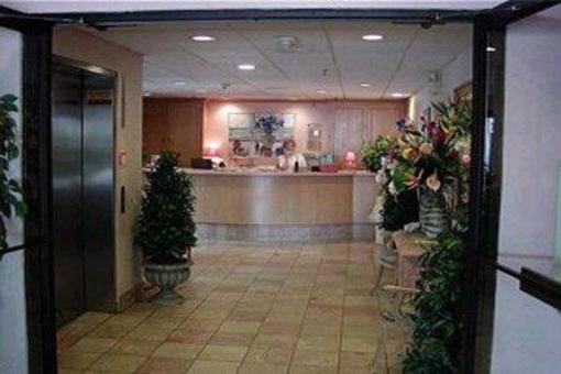 фото отеля Cayman Suites