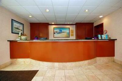 фото отеля Cayman Suites