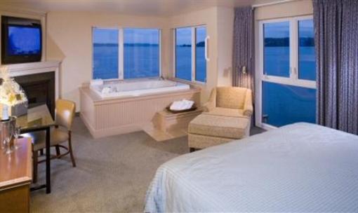 фото отеля Silver Cloud Inn - University