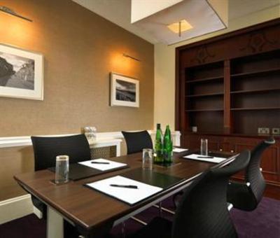 фото отеля The Aberdeen Caledonian