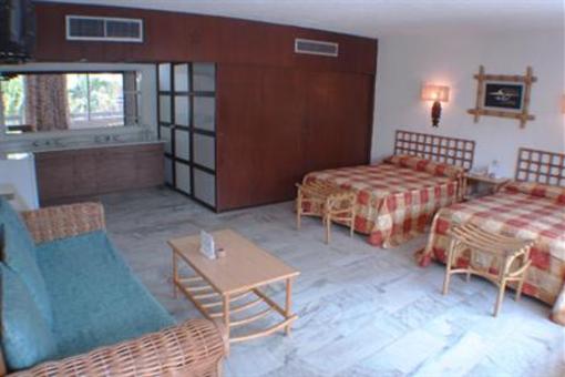 фото отеля Bali Hai Hotel