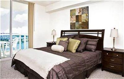 фото отеля Churchill Suites Intracoastal Yacht Club