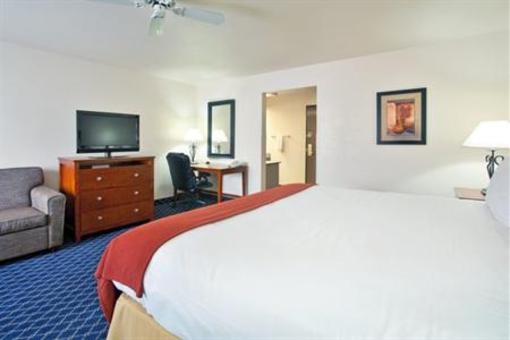 фото отеля Holiday Inn Express Tucson Airport