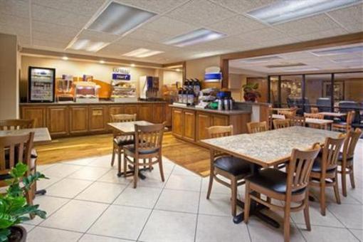 фото отеля Holiday Inn Express Tucson Airport