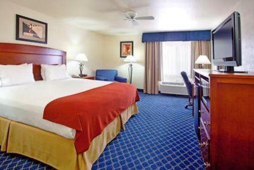 фото отеля Holiday Inn Express Tucson Airport
