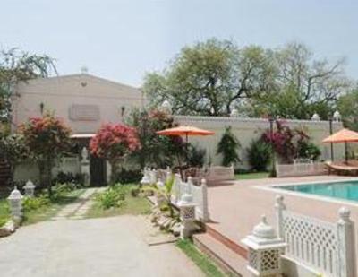 фото отеля Sugan Niwas Palace