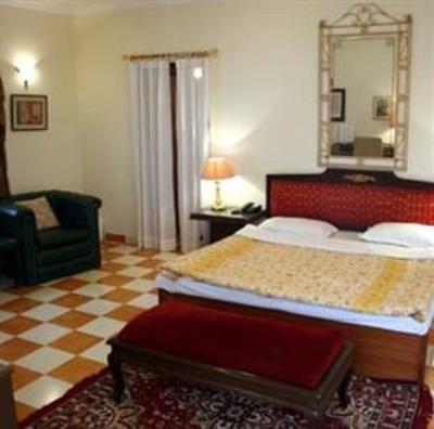 фото отеля Sugan Niwas Palace