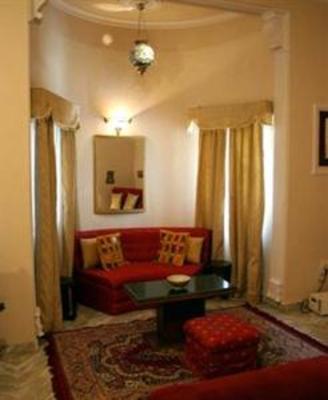 фото отеля Sugan Niwas Palace