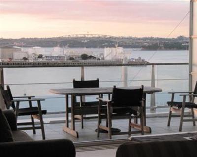 фото отеля Auckland Waterfront Serviced Apartments on Prince's Wharf