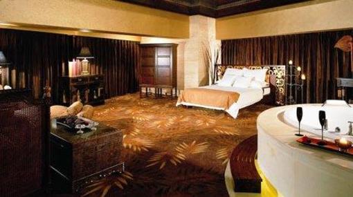 фото отеля Commercial Trust International Hotel