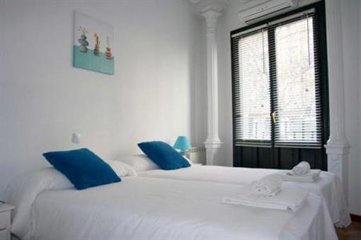 фото отеля Gran Via Sol Apartment Madrid