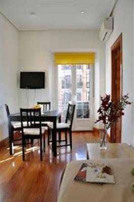 фото отеля Gran Via Sol Apartment Madrid