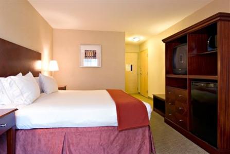 фото отеля Holiday Inn Express Hotel & Suites Surrey