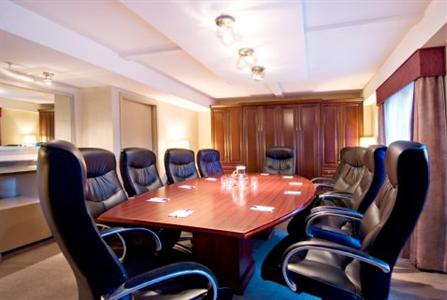 фото отеля Holiday Inn Express Hotel & Suites Surrey