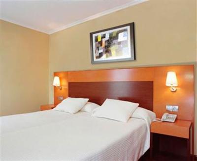 фото отеля Infantas de Leon Hotel