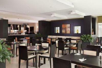 фото отеля Holiday Inn Express Dubai Jumeirah