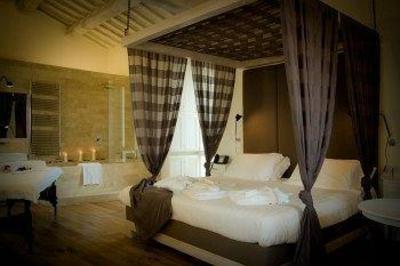 фото отеля Castello di Montignano Relais & Spa