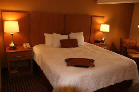 фото отеля Hampton Inn and Suites Chapel Hill / Durham Area