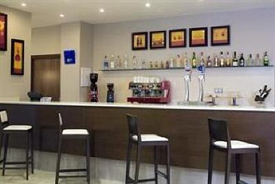 фото отеля Hotel Holiday Inn Express Bilbao