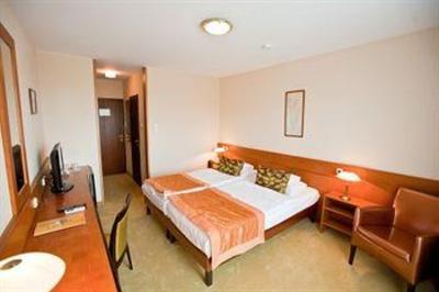 фото отеля Hotel Sopron