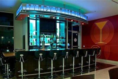 фото отеля Holiday Inn Airport & Fair/Expo Center