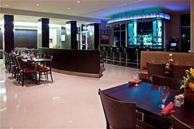 фото отеля Holiday Inn Airport & Fair/Expo Center