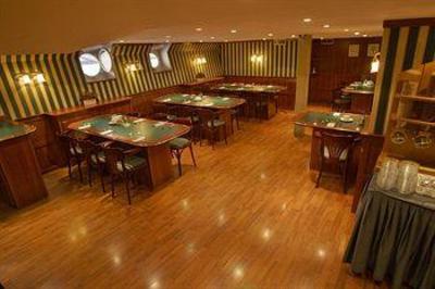 фото отеля Boat Hotel Fortuna