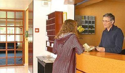 фото отеля Hotel Le Parc Rive Gauche Bellerive-sur-Allier