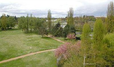 фото отеля Hotel Le Parc Rive Gauche Bellerive-sur-Allier