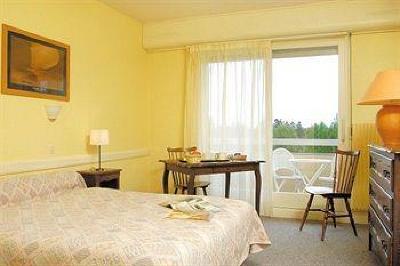 фото отеля Hotel Le Parc Rive Gauche Bellerive-sur-Allier