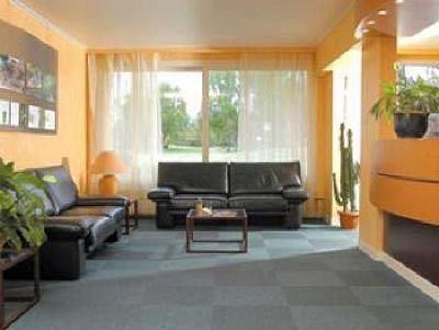 фото отеля Hotel Le Parc Rive Gauche Bellerive-sur-Allier