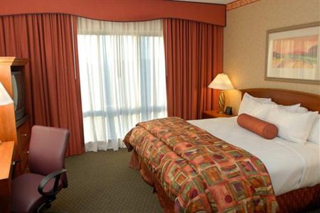 фото отеля Embassy Suites Nashville South/Cool Springs