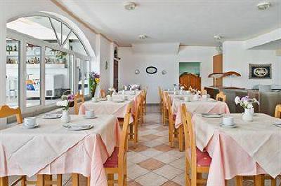 фото отеля Hotel Makarios