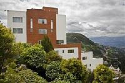 фото отеля Stubel Suites and Cafe Quito