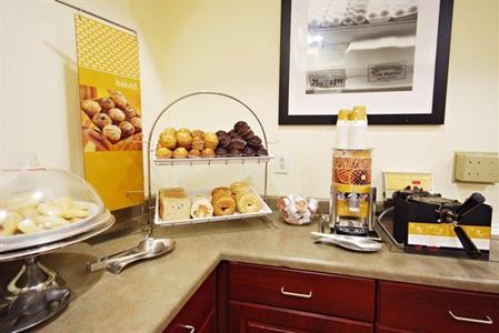 фото отеля Hampton Inn & Suites Charleston / West Ashley