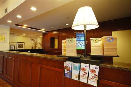 фото отеля Hampton Inn & Suites Charleston / West Ashley