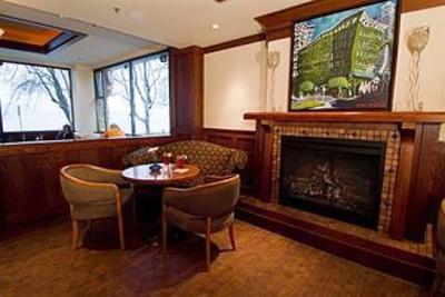 фото отеля The Sylvia Hotel Vancouver