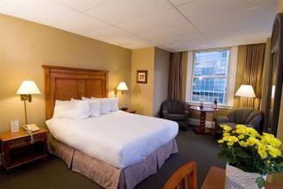 фото отеля The Sylvia Hotel Vancouver