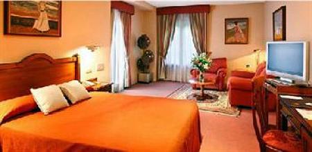 фото отеля Plaza de Santiago Hotel