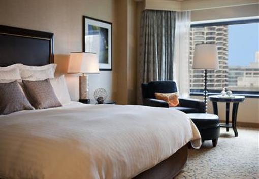 фото отеля Renaissance Chicago Hotel