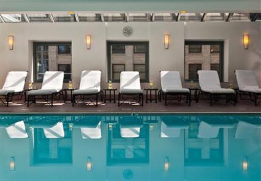 фото отеля Renaissance Chicago Hotel