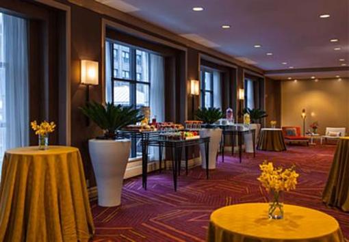 фото отеля Renaissance Chicago Hotel