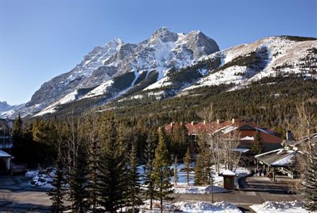 фото отеля Delta Lodge at Kananaskis