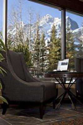 фото отеля Delta Lodge at Kananaskis