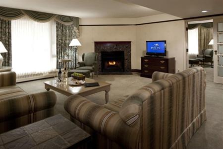 фото отеля Delta Lodge at Kananaskis