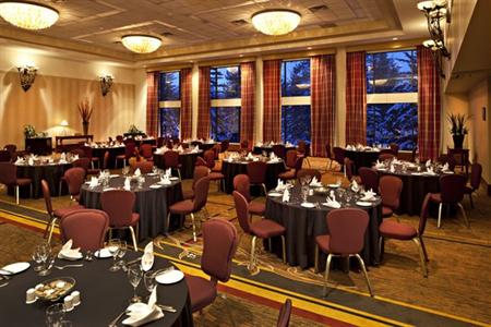 фото отеля Delta Lodge at Kananaskis
