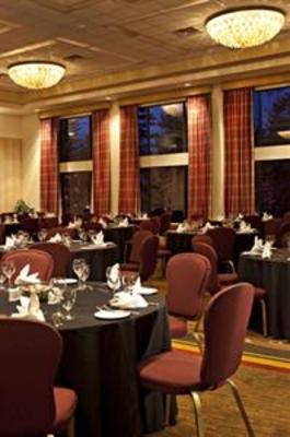 фото отеля Delta Lodge at Kananaskis