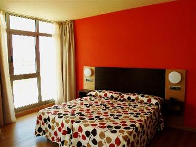 фото отеля Maritimo Ris Hotel & Apartments